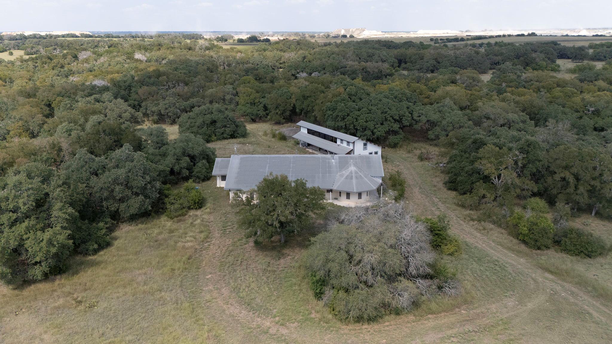 1400 Cobb Creek RD — photo 3