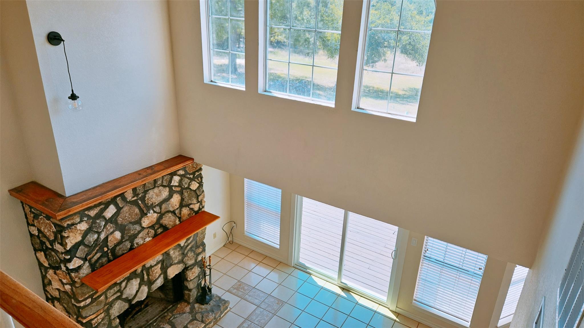 105 Meadow DR — photo 5