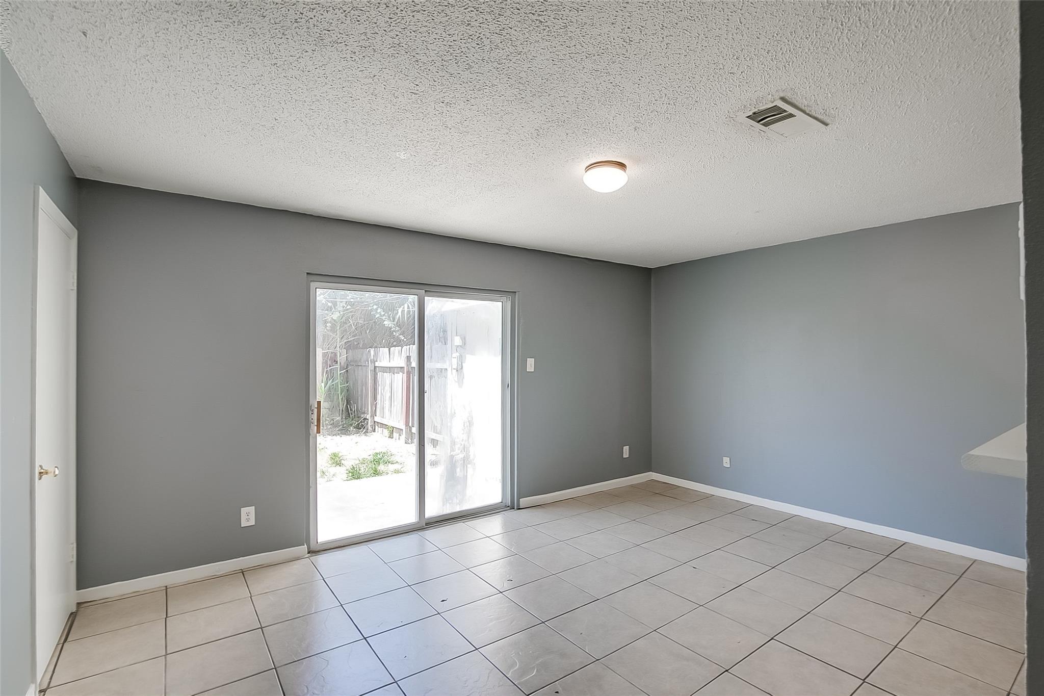 2215 Missionhill DR #104 — photo 3