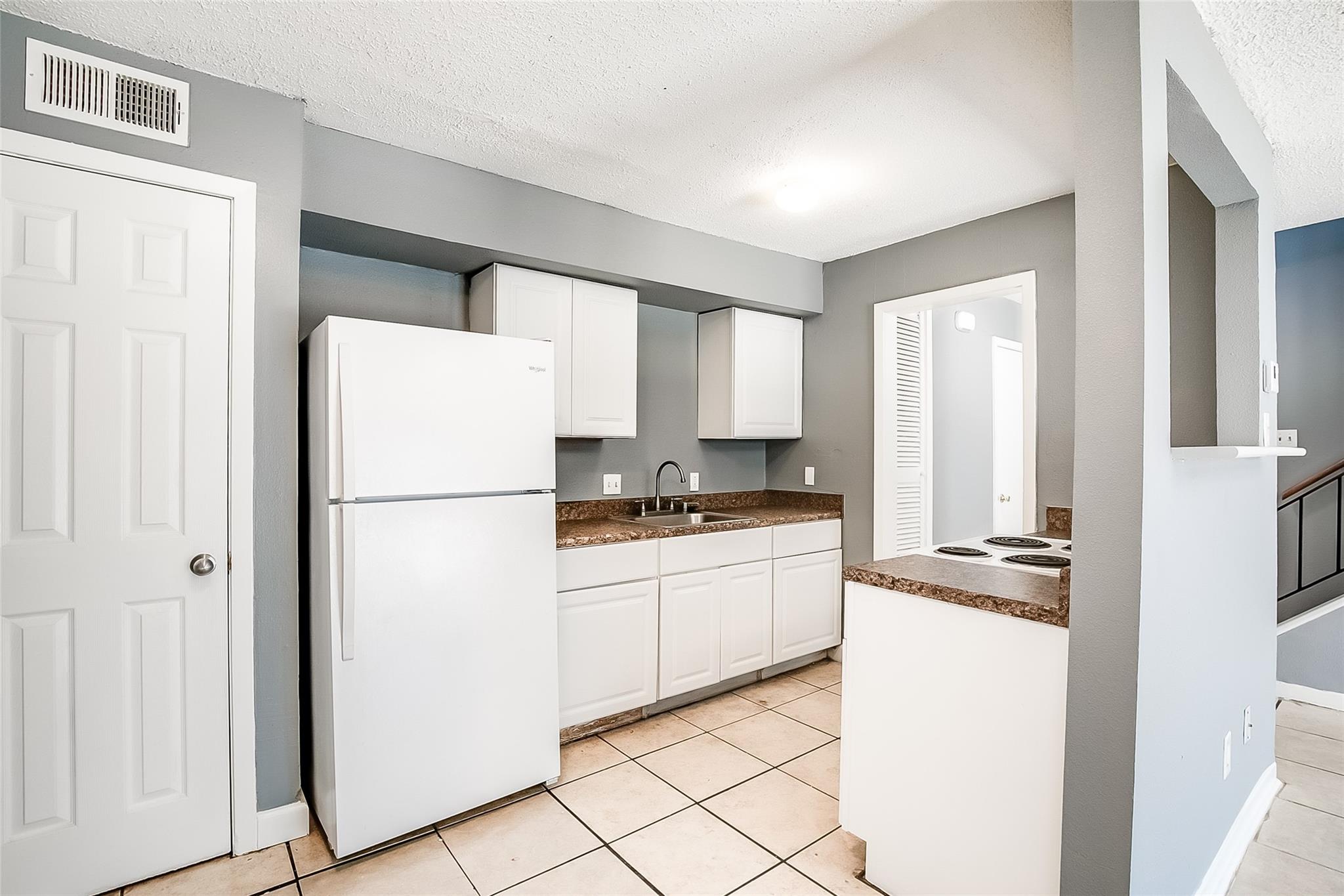 2215 Missionhill DR #104 — photo 5