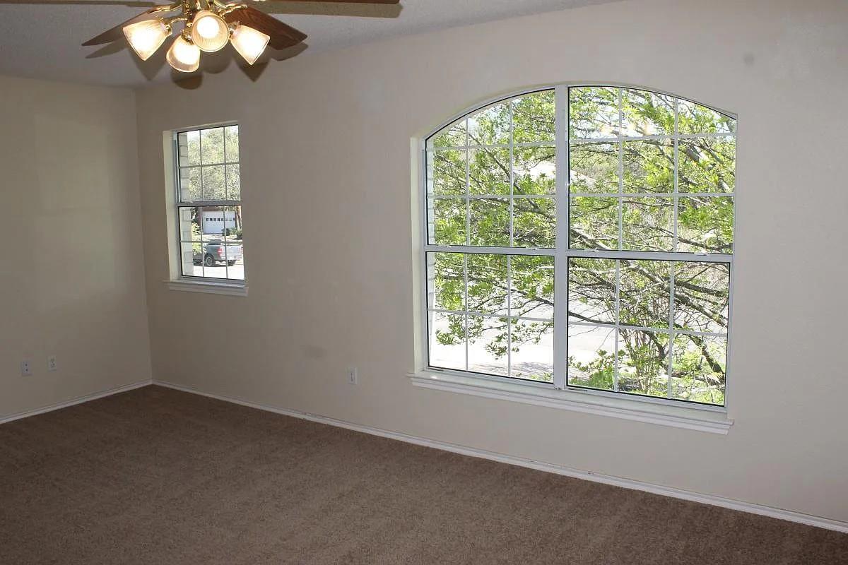 1409 Cedar Hills BLVD — photo 5