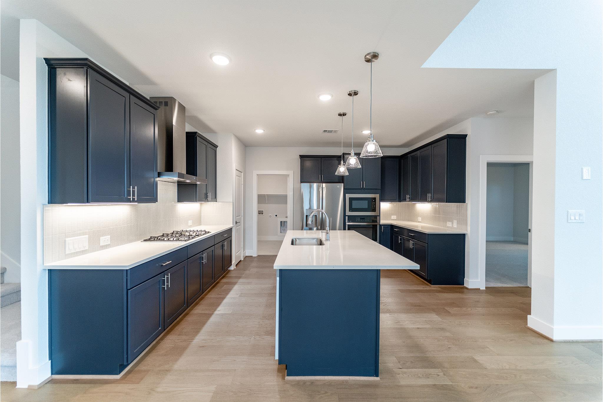 109 Joy LN — photo 3