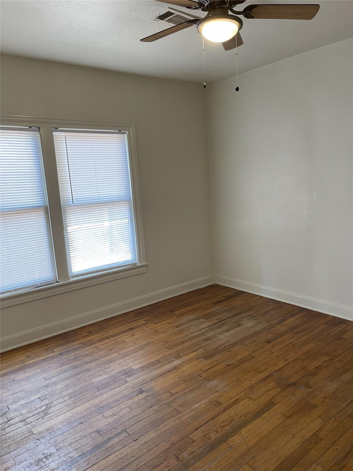 1521 Hamilton ST — photo 5