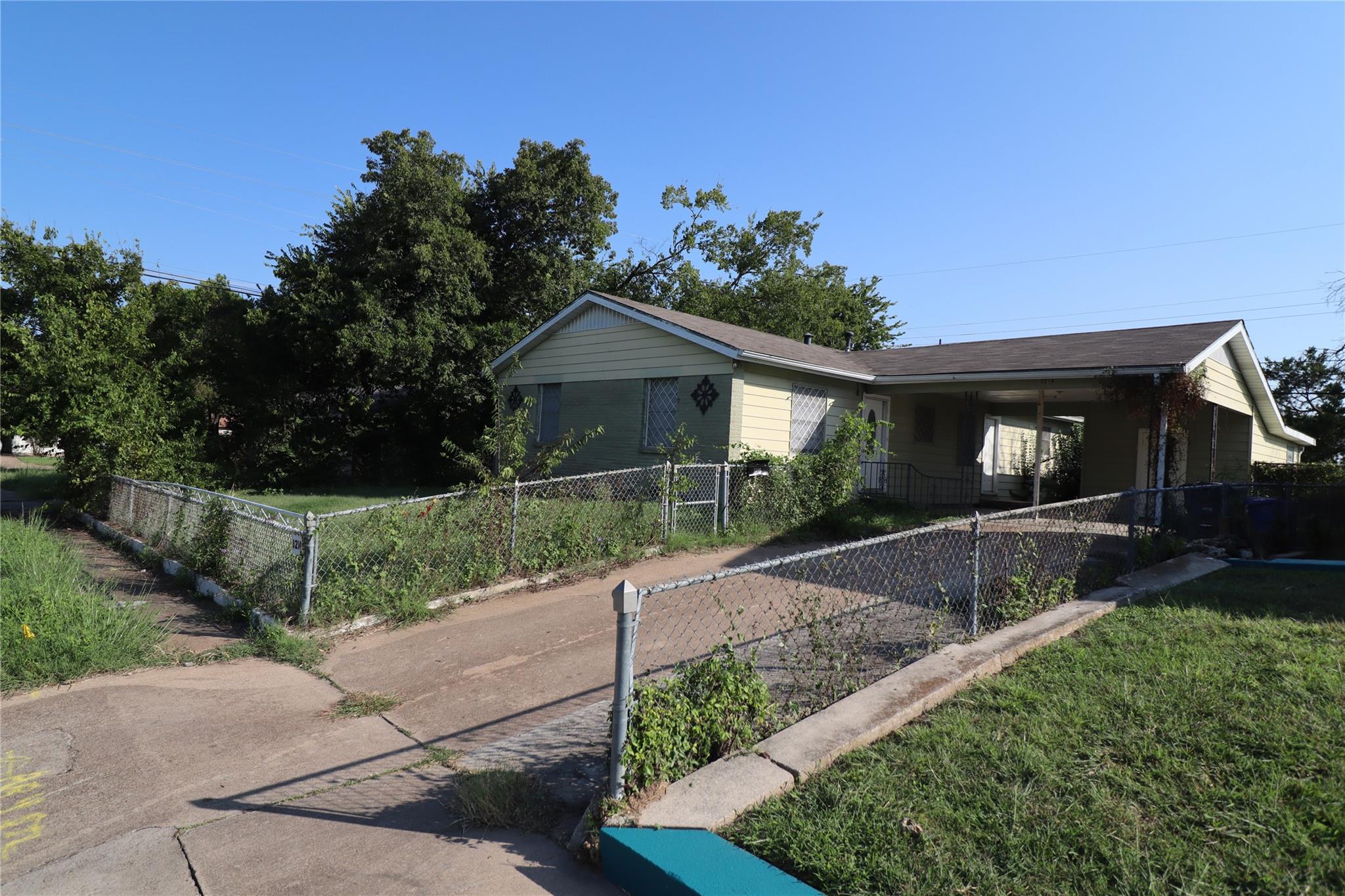3214 Longview DR — photo 3