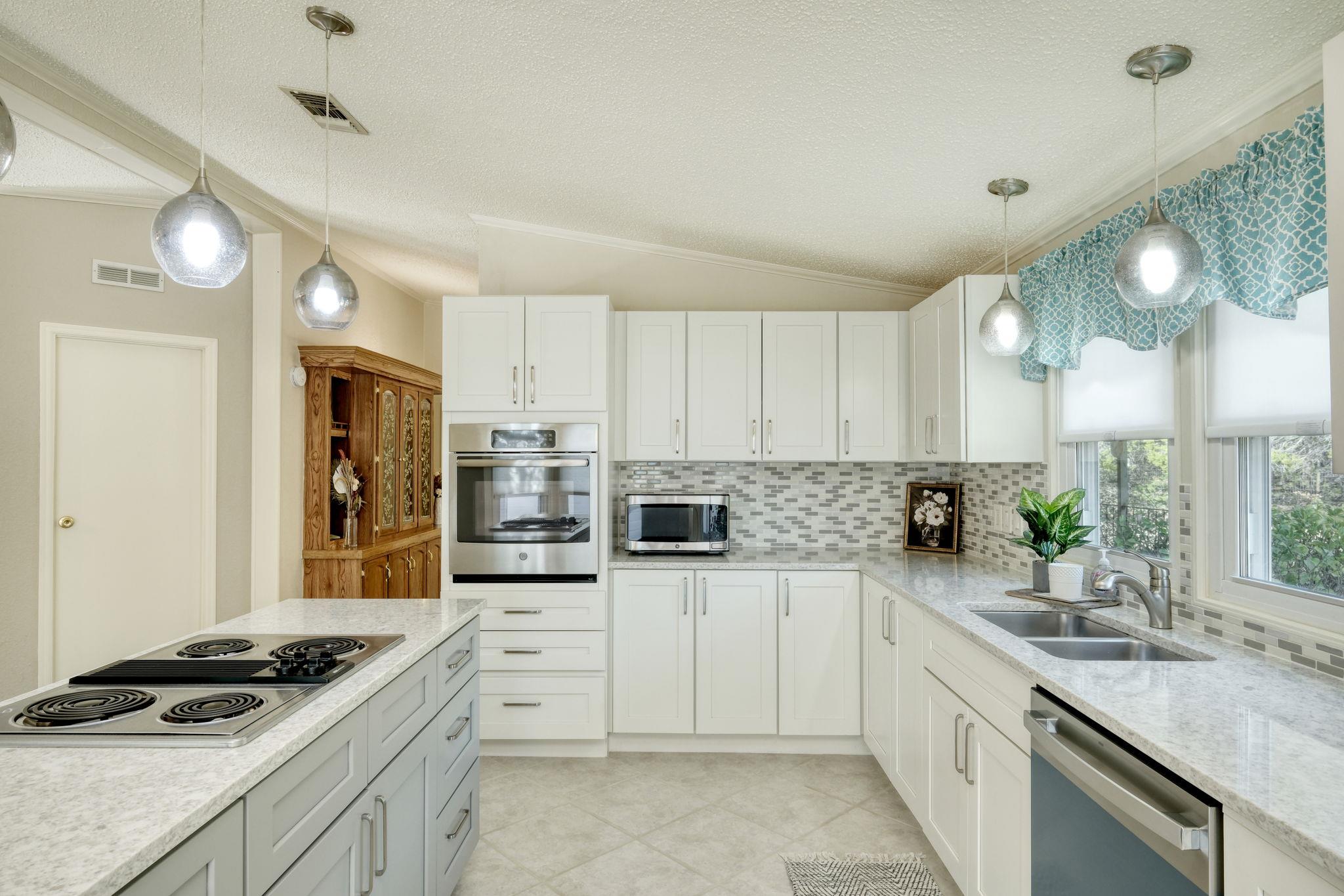 21405 Cherry Hollow CV — photo 3