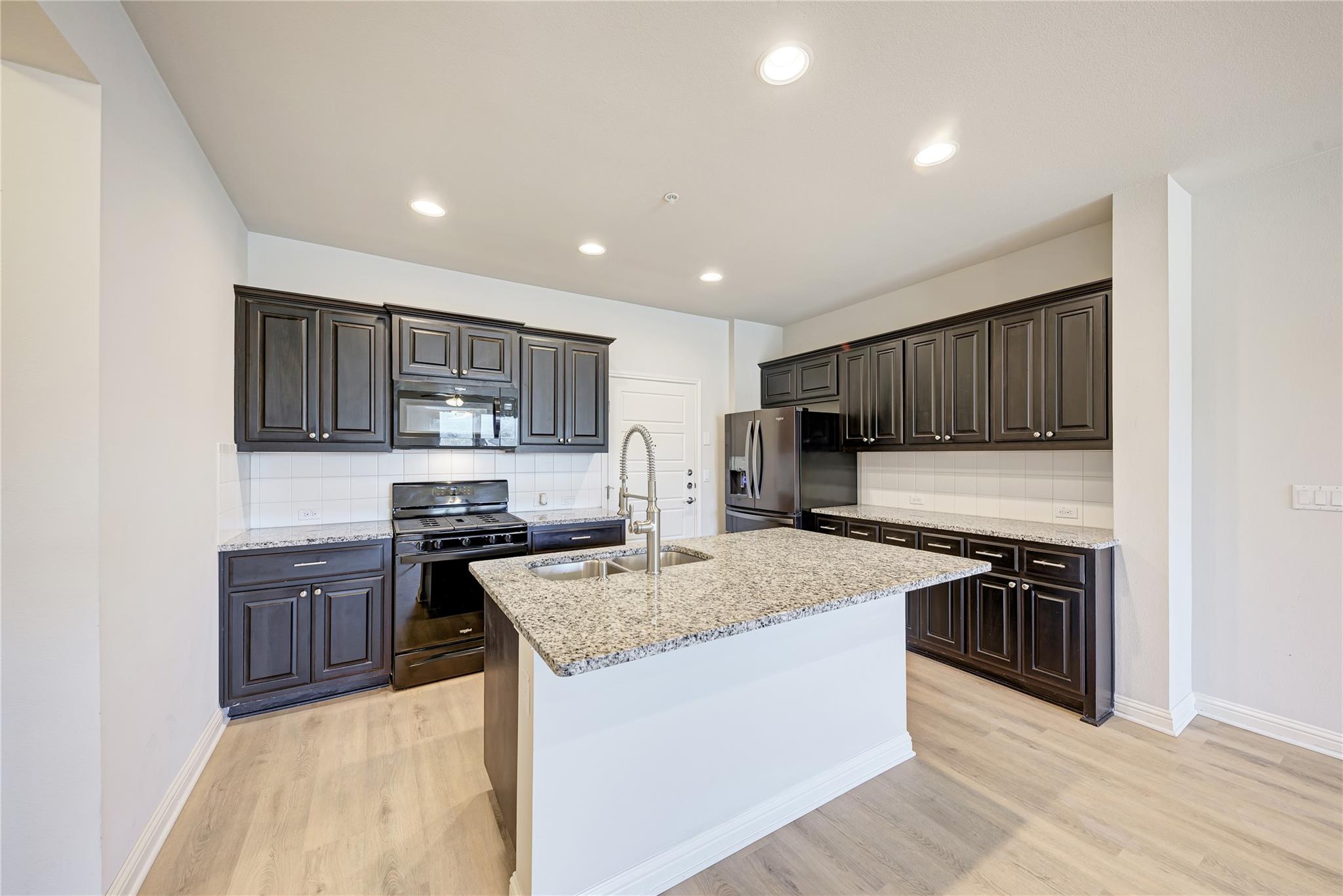 6814 Riverside DR #32 — photo 5