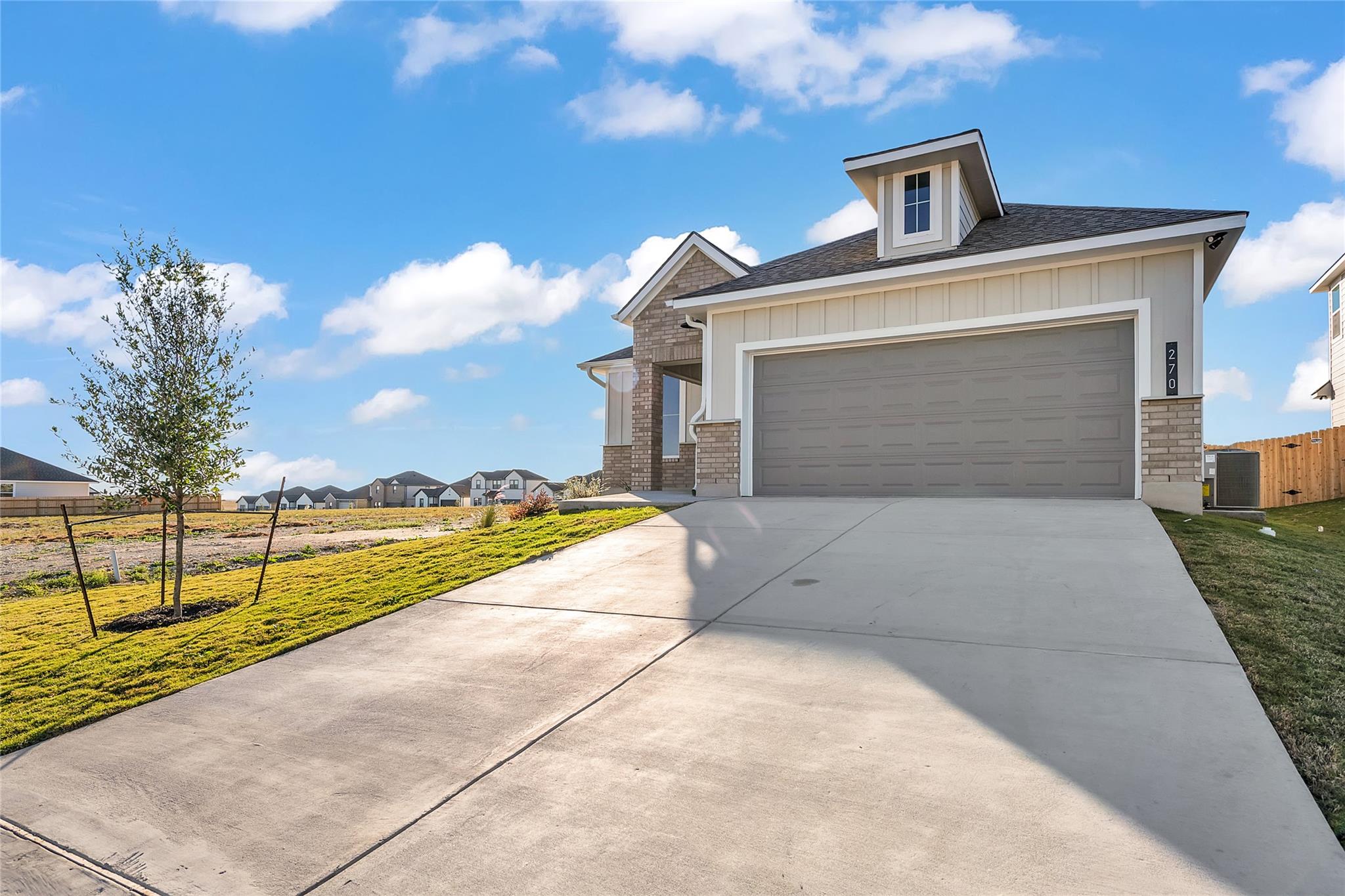 270 Boatright BLVD — photo 3