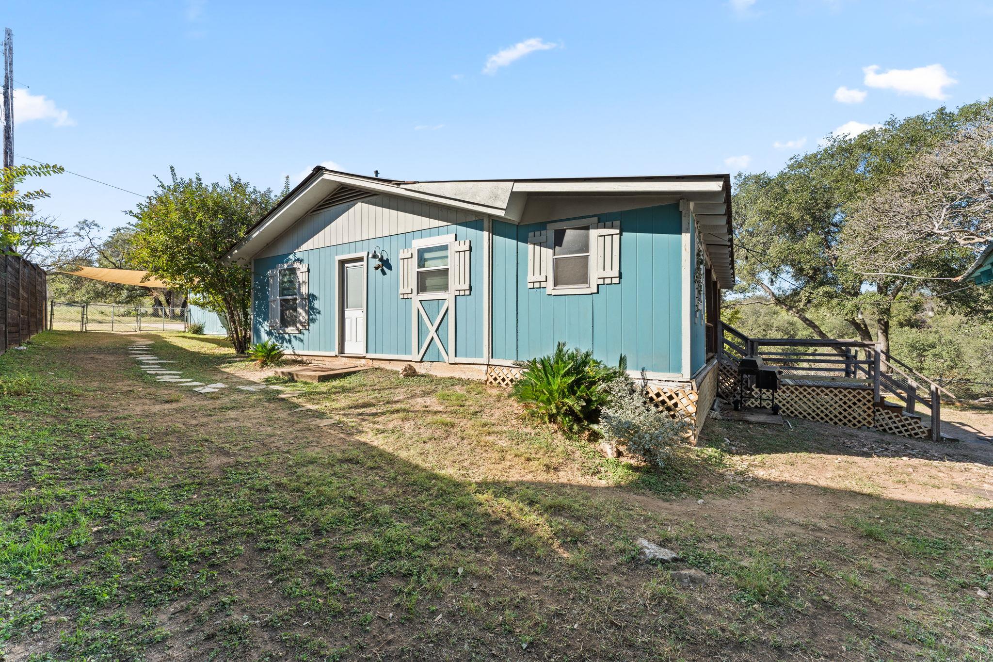 1327 Lake Shore DR — photo 3