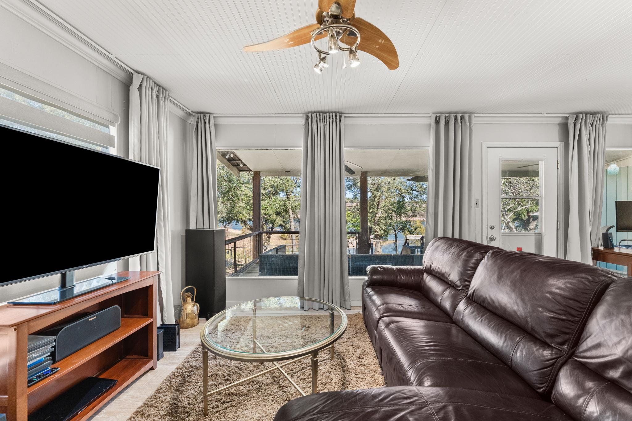 1327 Lake Shore DR — photo 4