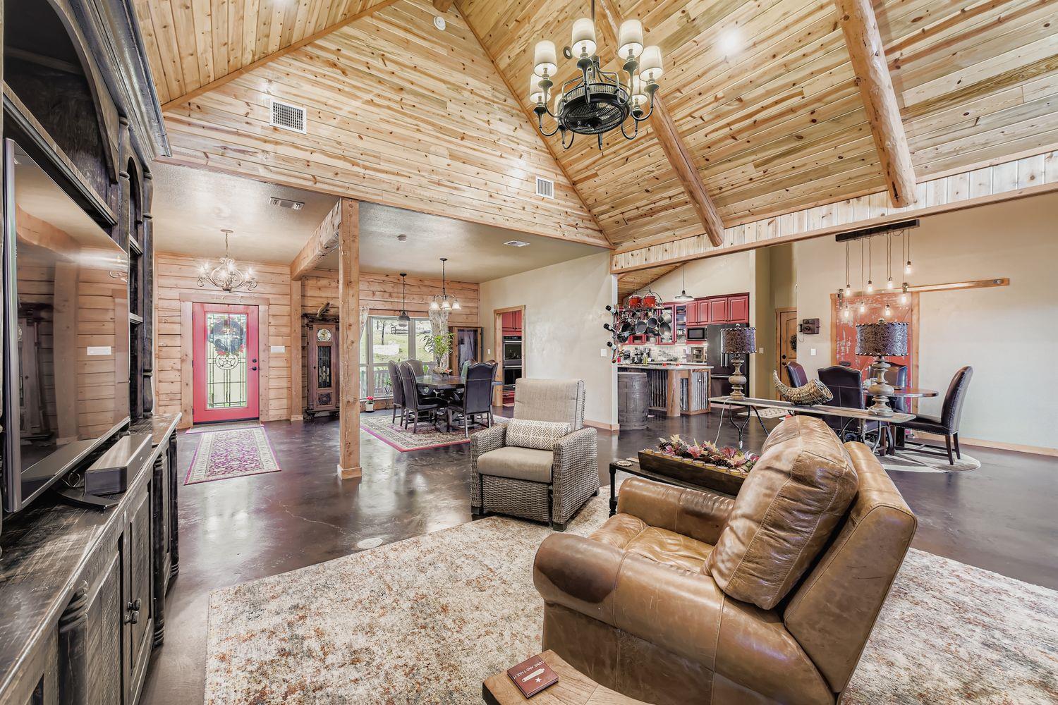 2201 Whitewater DR — photo 5