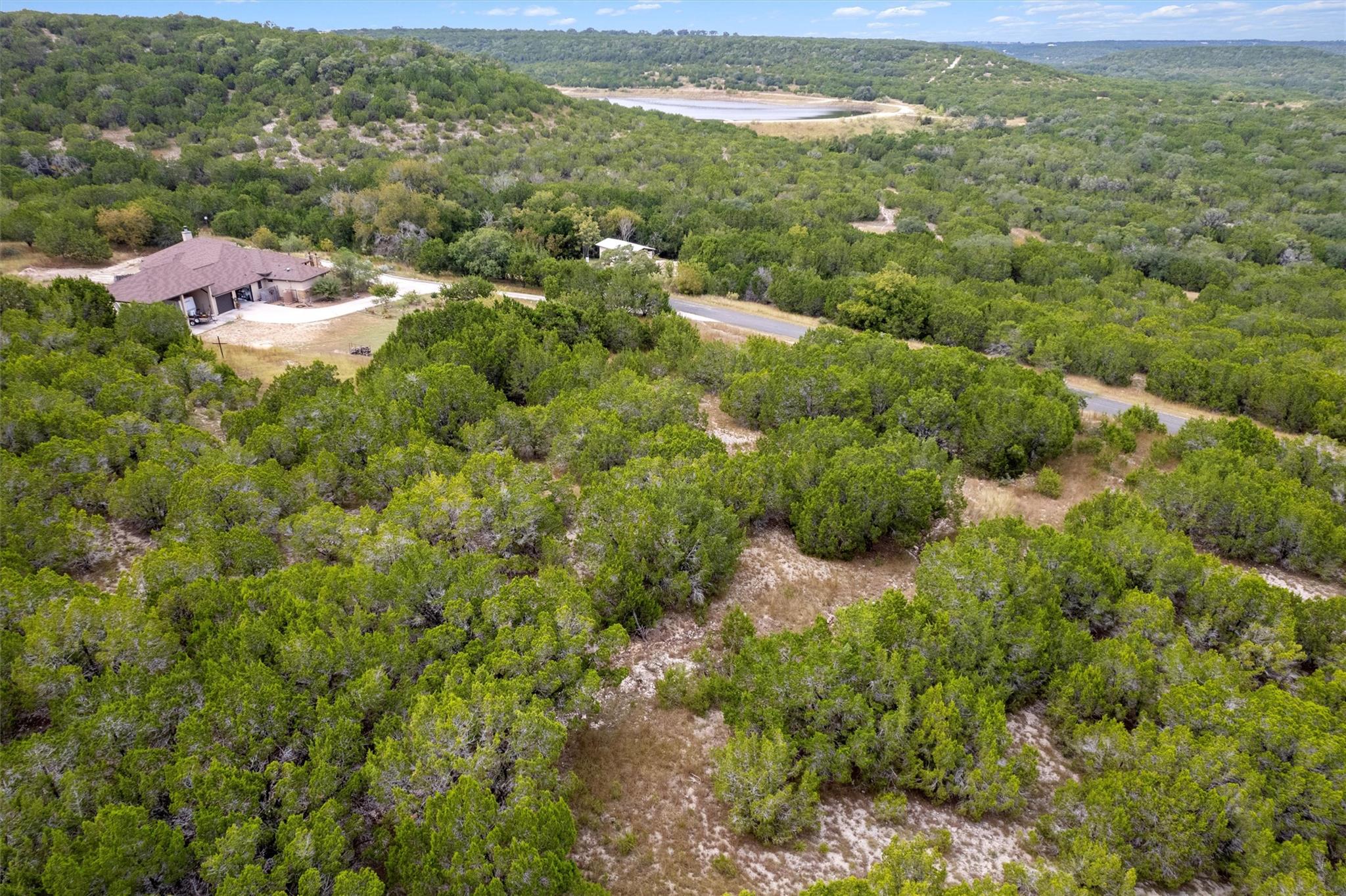 113 Woodhollow DR — photo 5