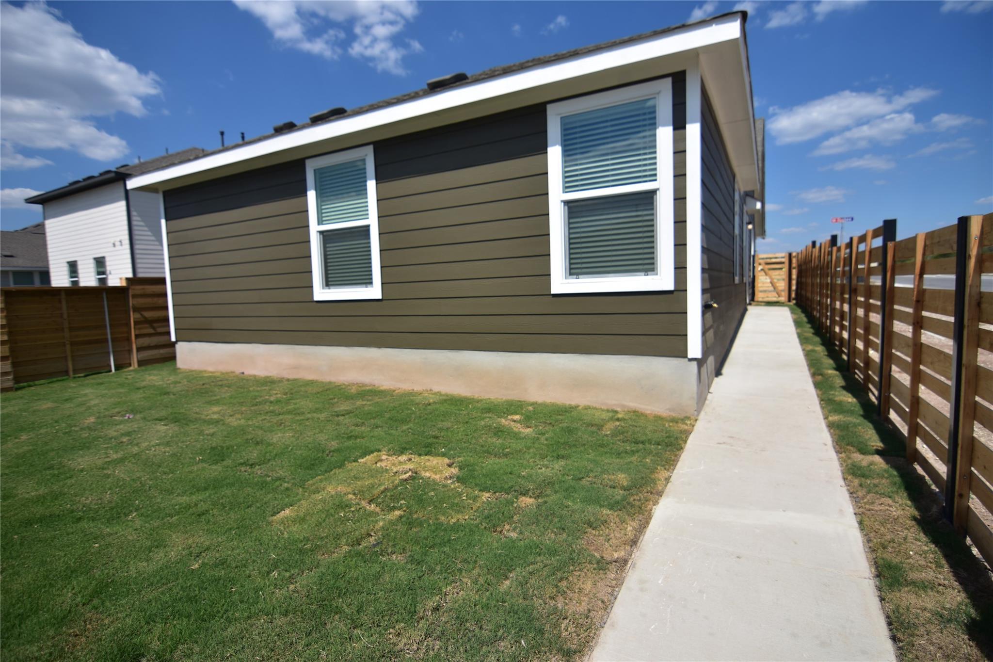 275 Bugbee — photo 4