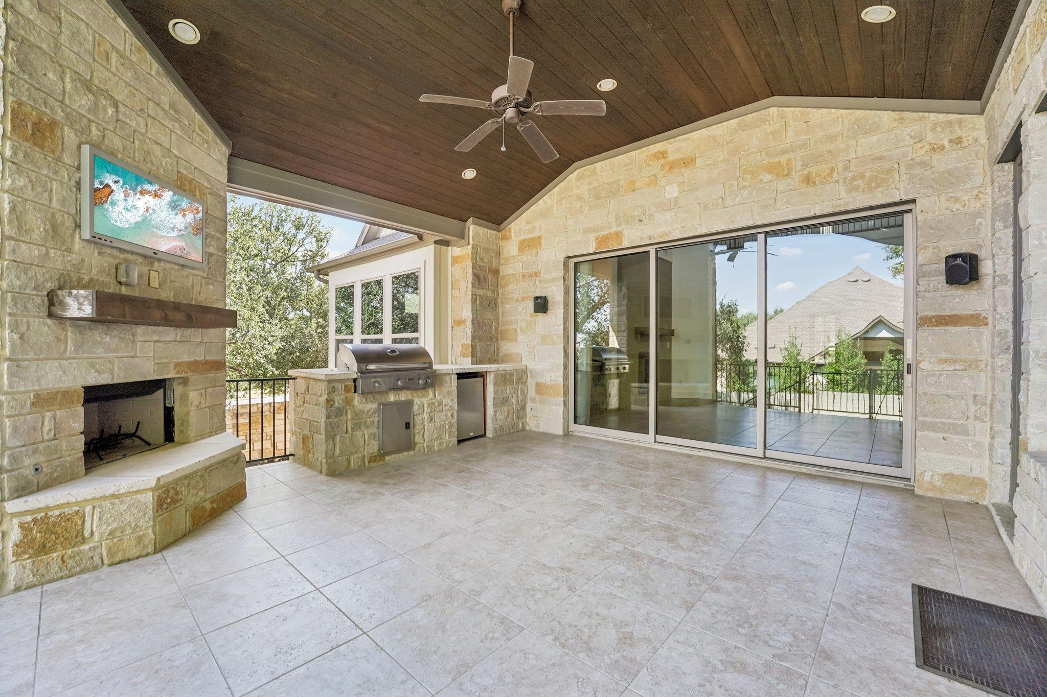 100 Barefoot Park LN — photo 4