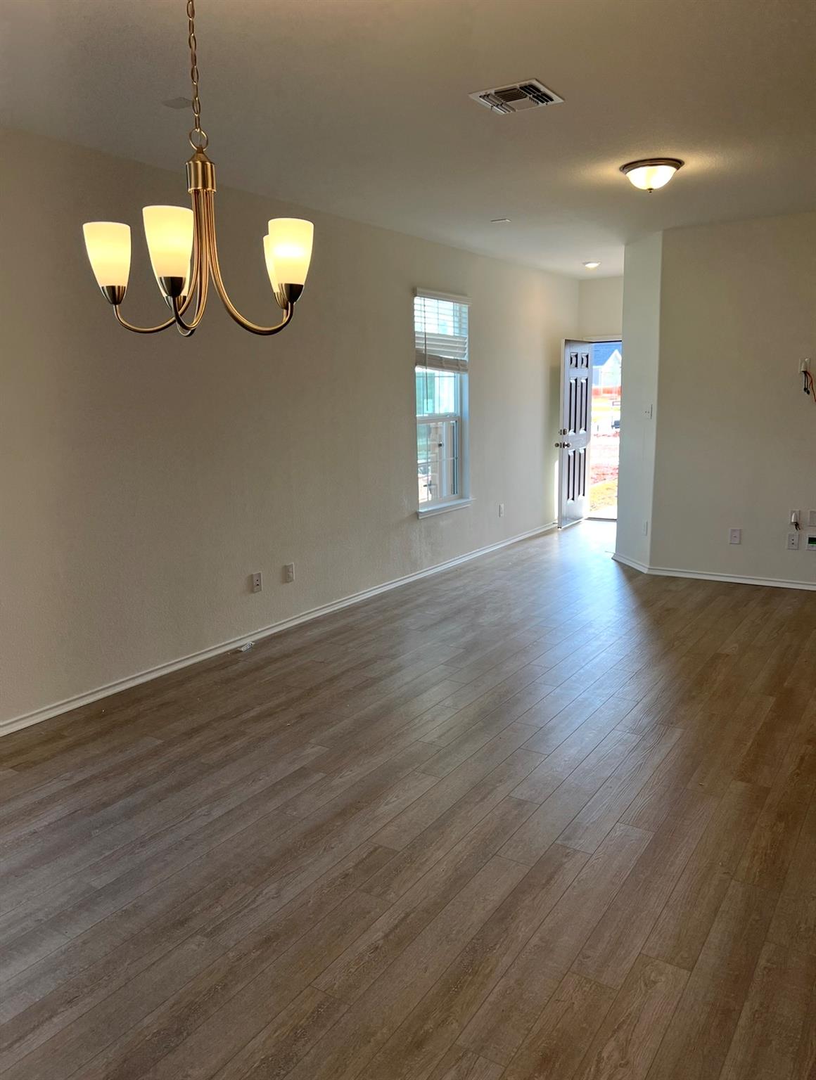 504 Barbary Coast LN — photo 5