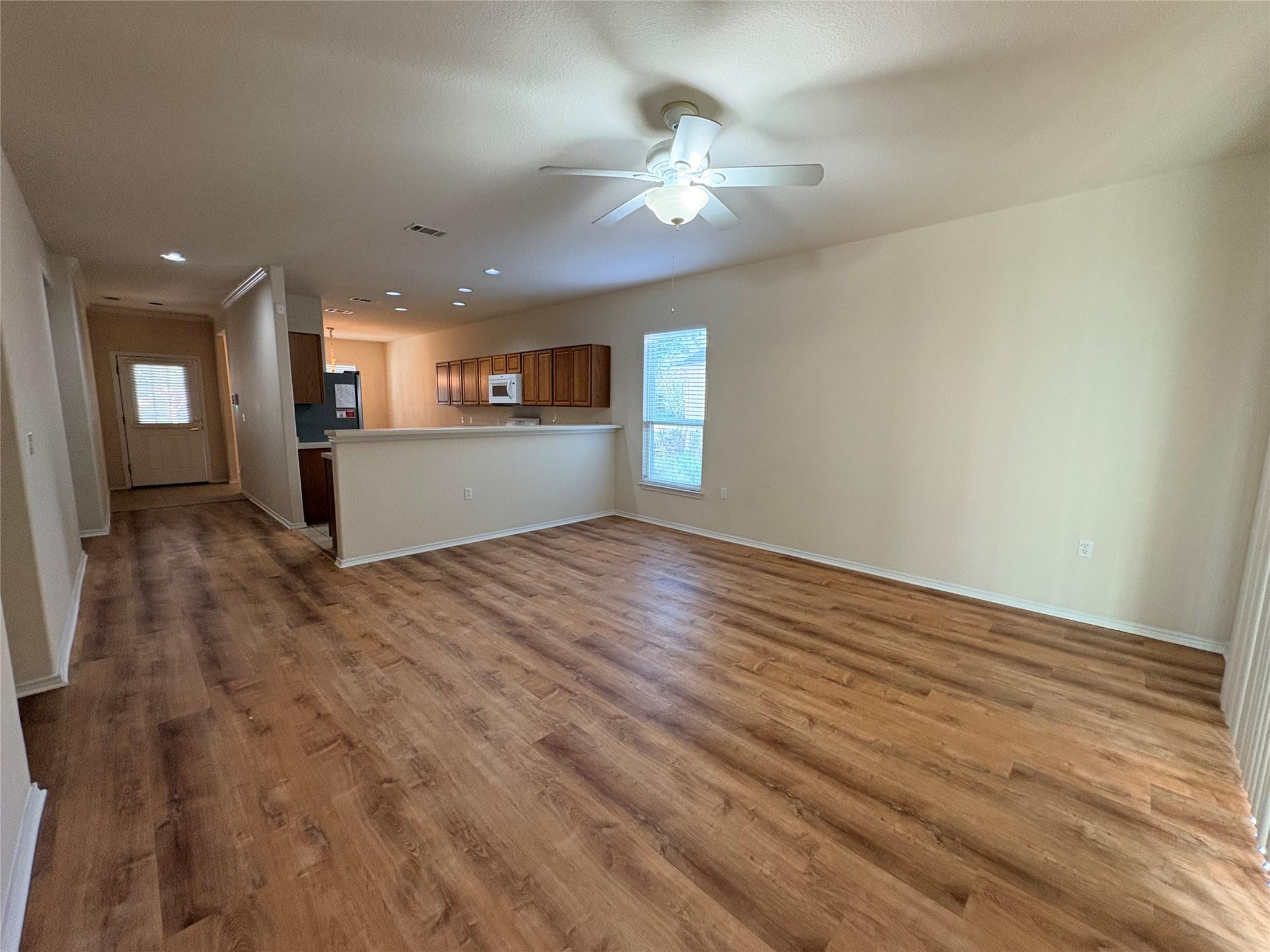 318 Crockett LOOP — photo 5
