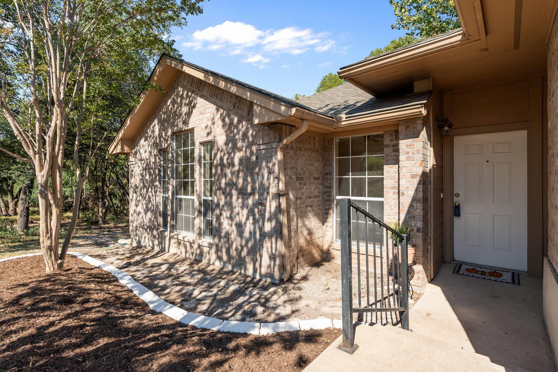 7704 Plateau CV — photo 3