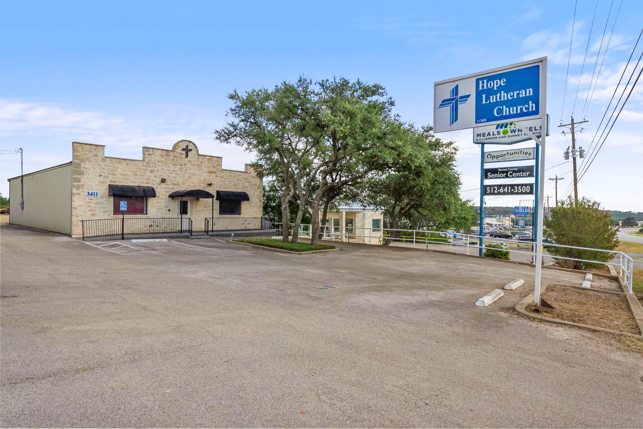 3411 US Highway 281 — photo 4