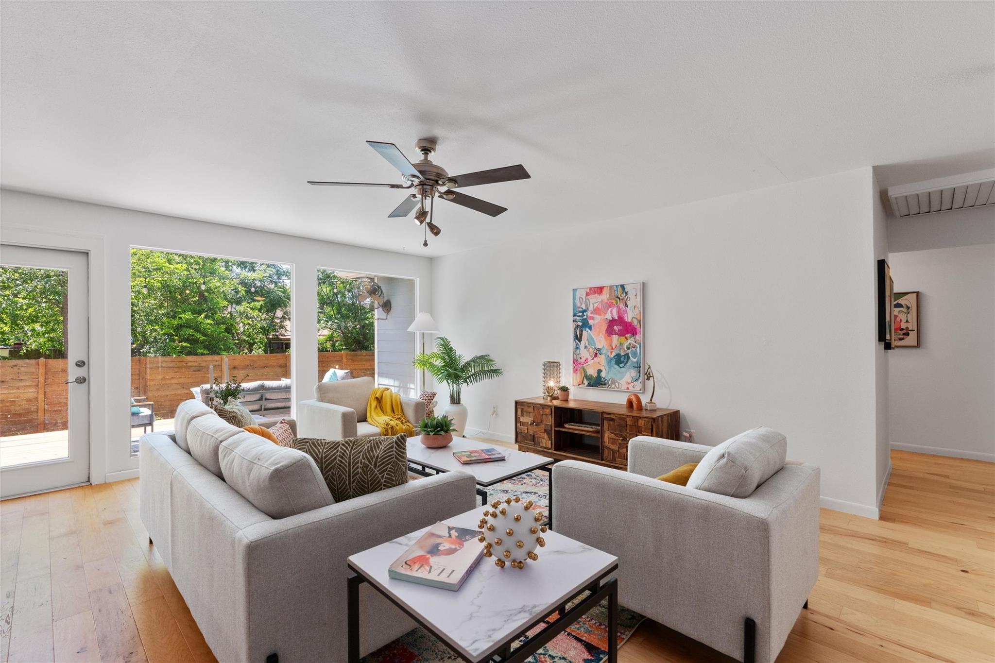 7900 Clydesdale DR — photo 4