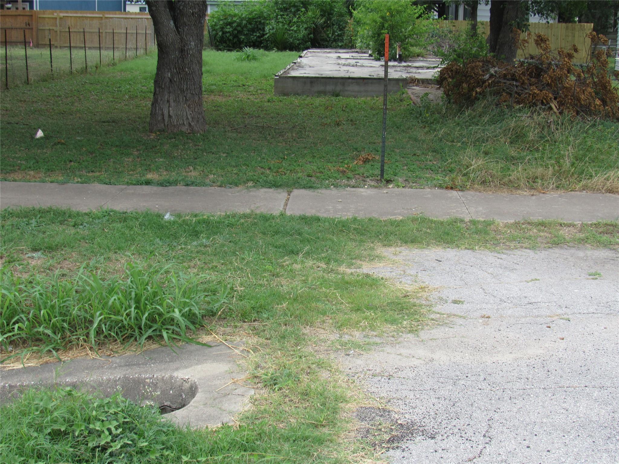 210 E Carrie Manor RD — photo 3