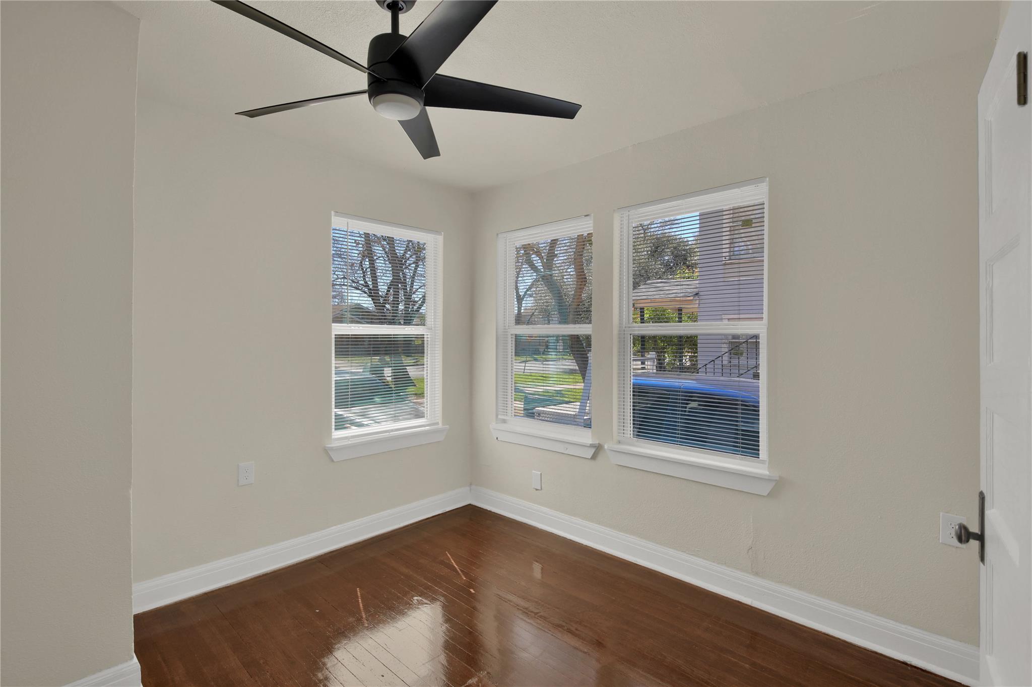4010 Speedway #A — photo 4