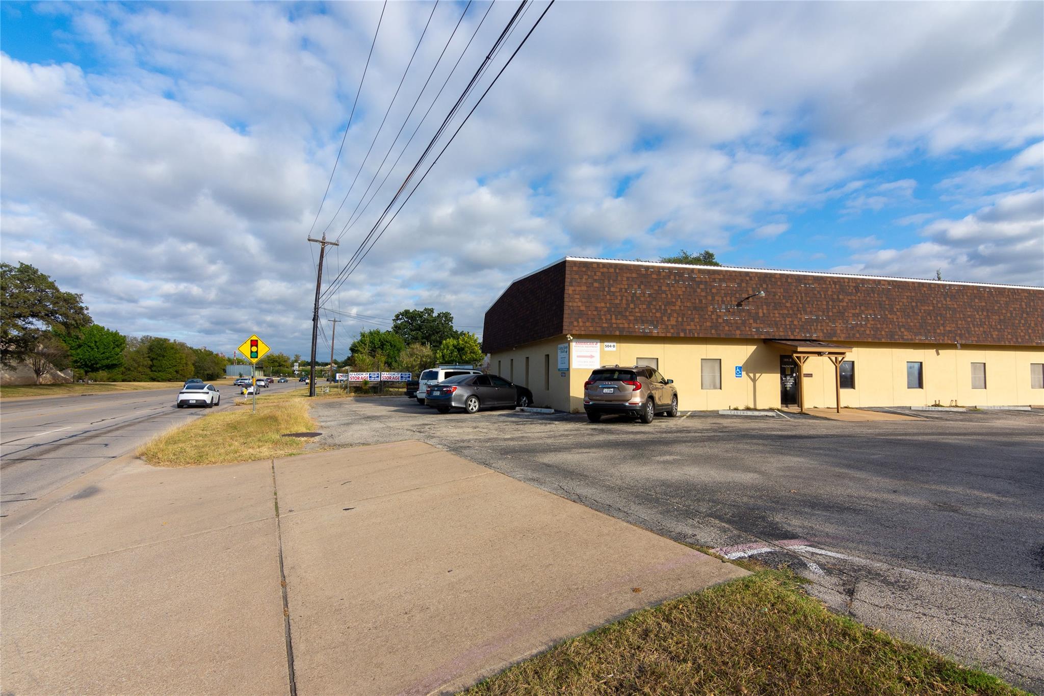 504 Leander RD — photo 3