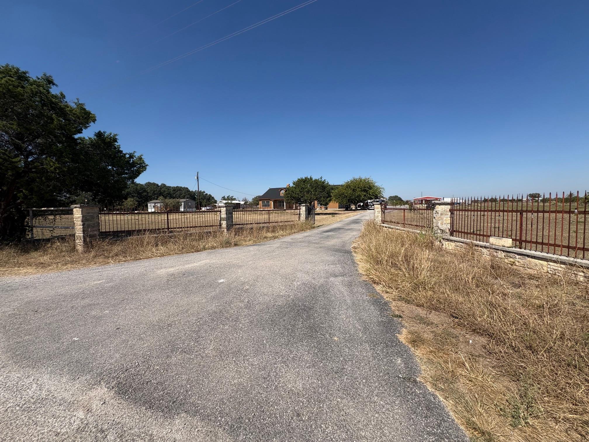 10817 County Road 272 — photo 4