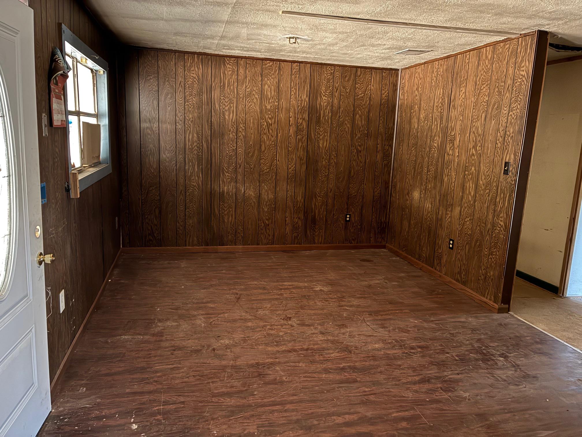 116 Flaming Oak DR — photo 5