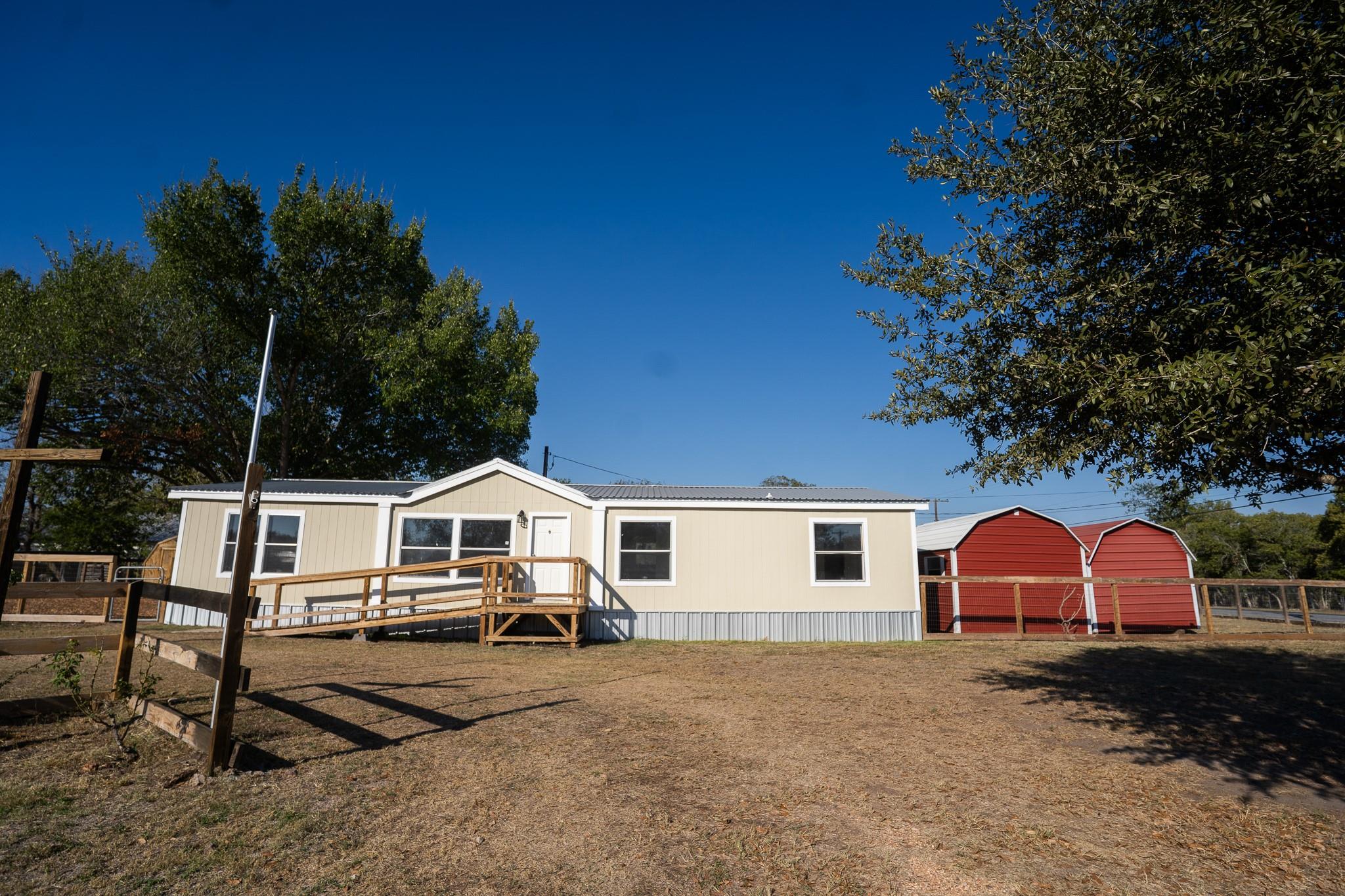 404 Mill ST — photo 3
