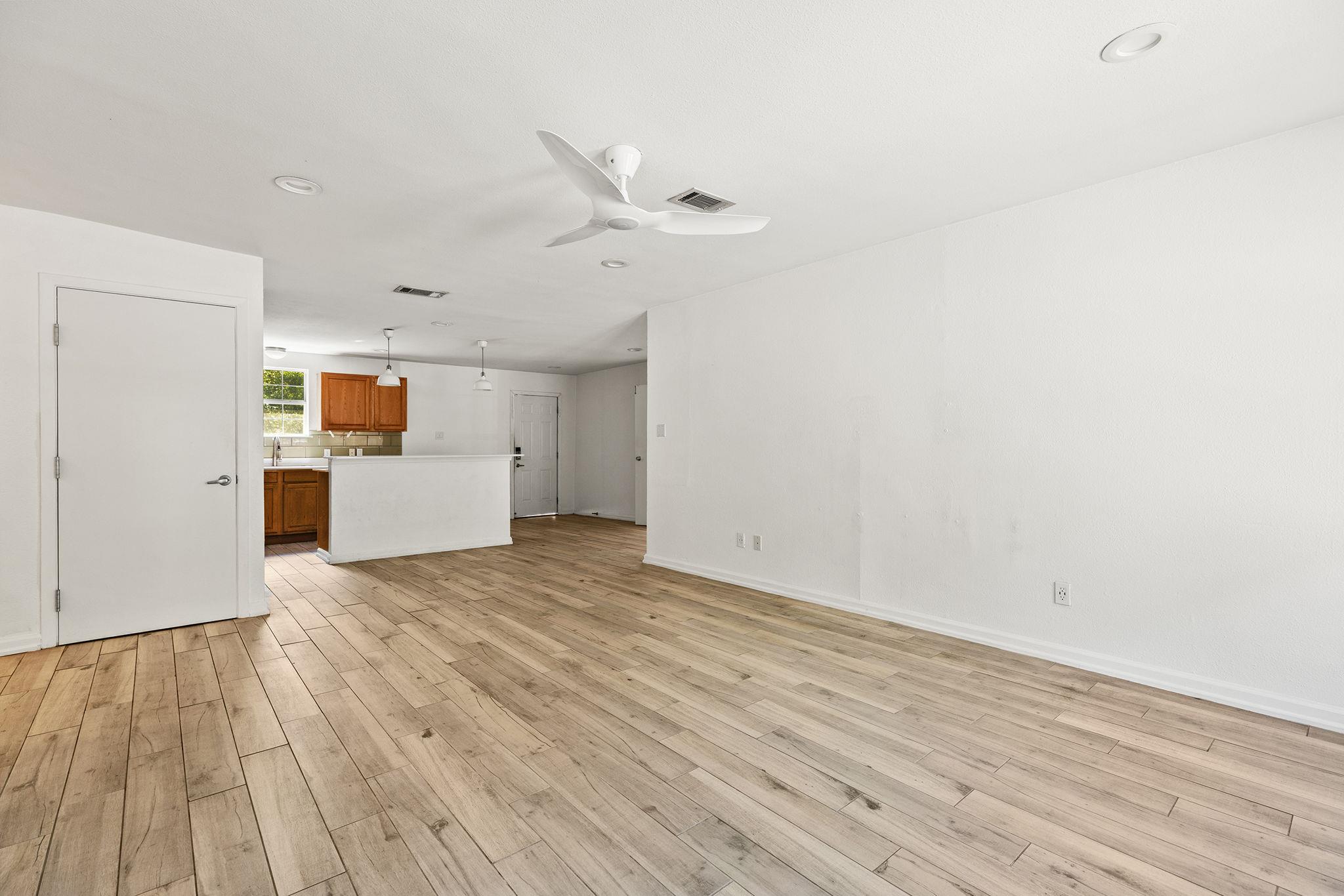 5307 Ledesma RD — photo 4