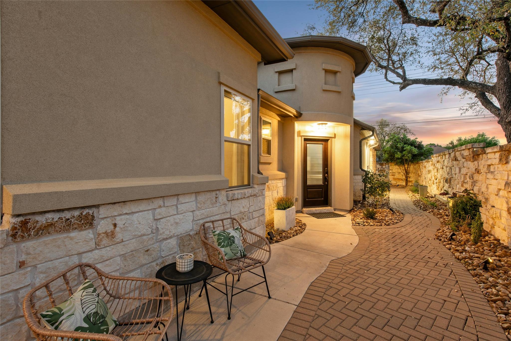 549 Clubhouse DR #G — photo 3