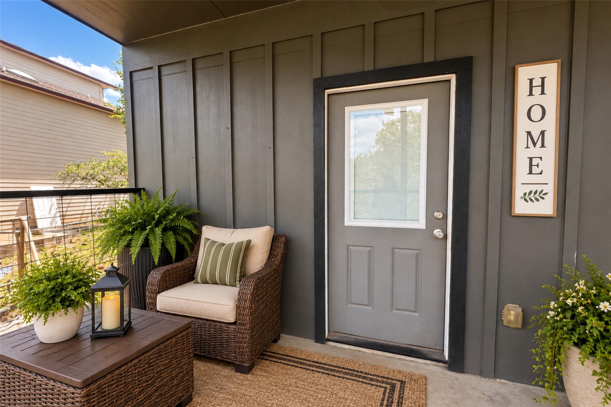 400 Shady Bluff DR — photo 3