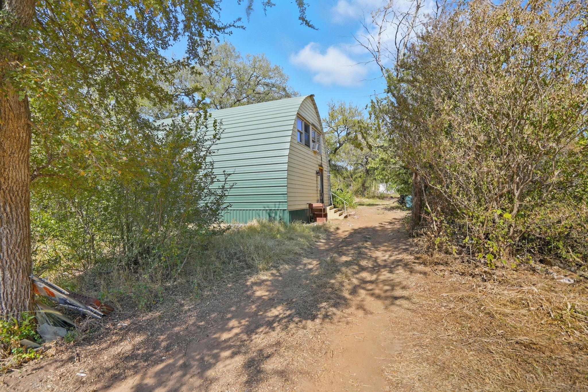 201 Deer Springs LOOP — photo 3