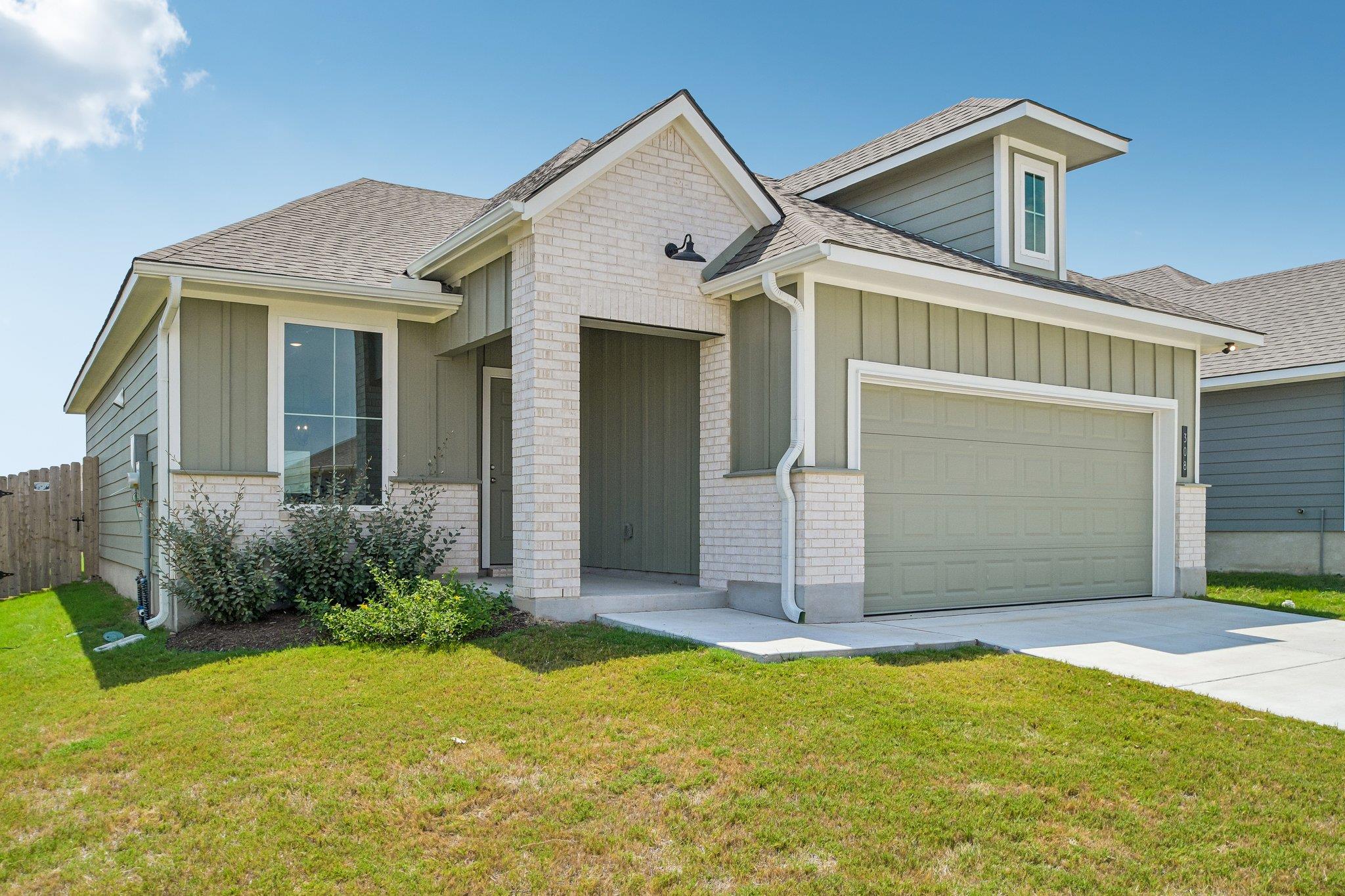308 Boatright BLVD — photo 3