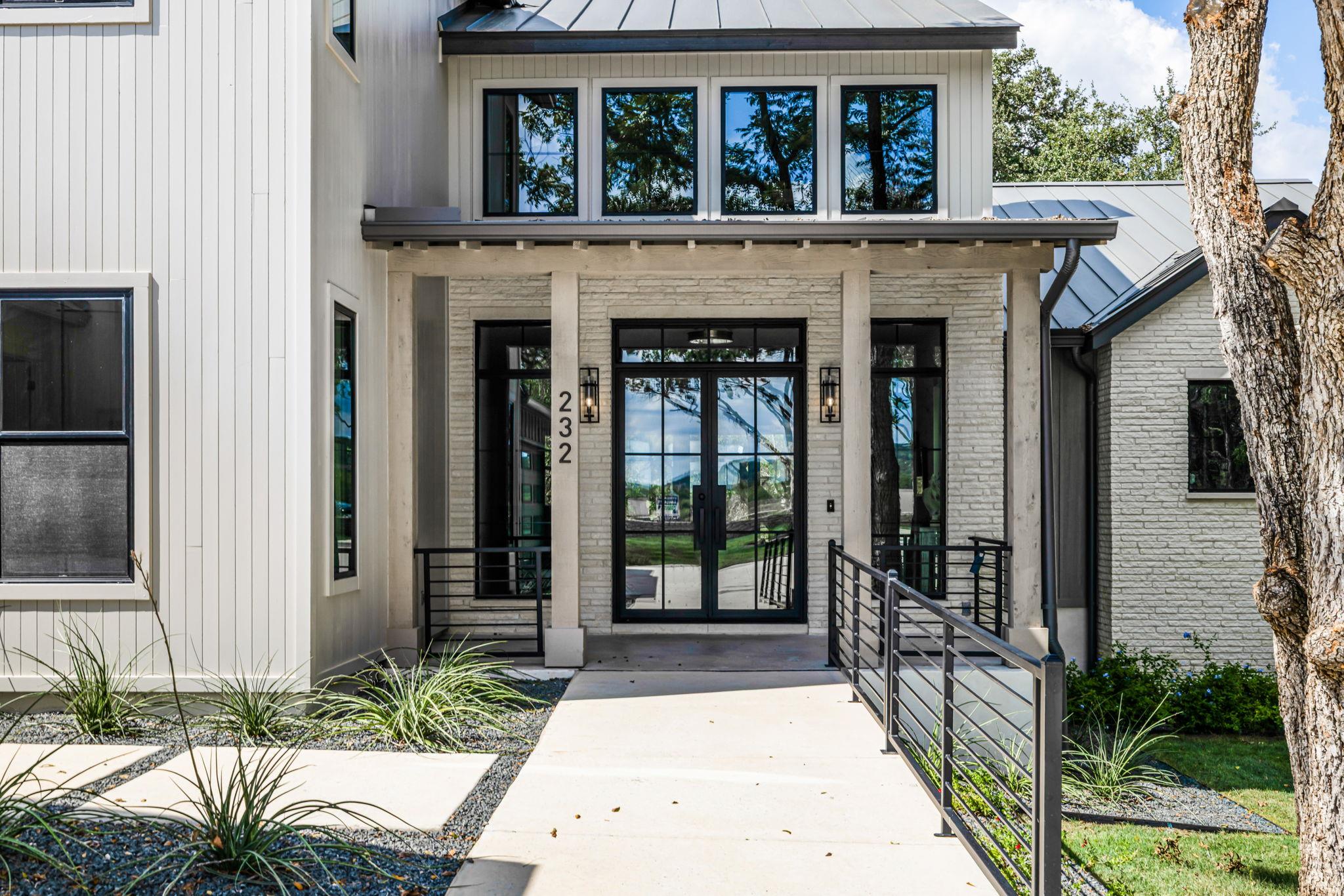 232 Riverfront DR — photo 3