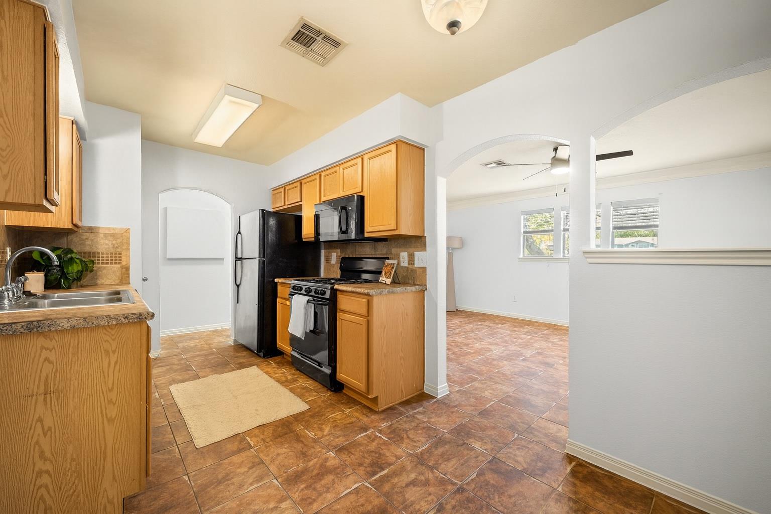 2321 Bendridge TRL — photo 4