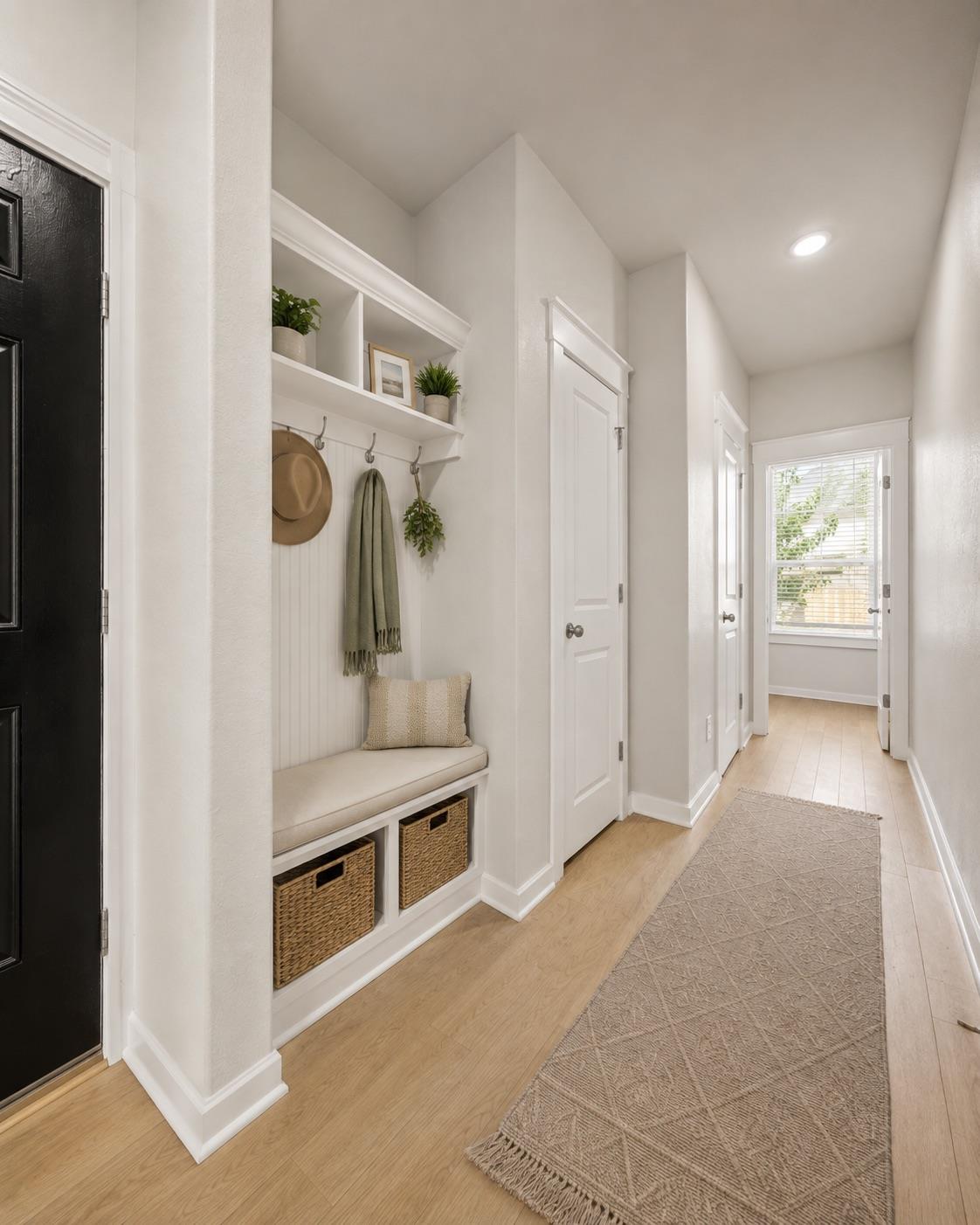 2233 Calvert DR — photo 3
