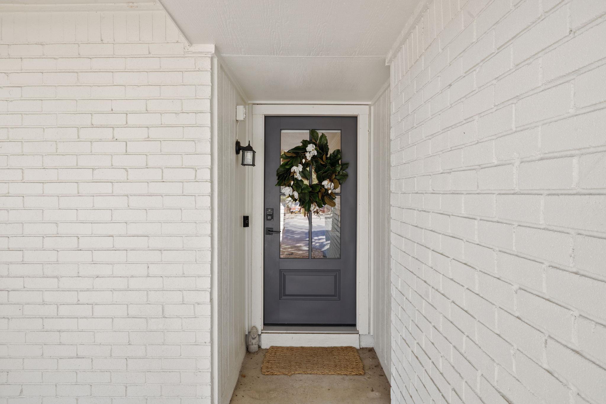 6502 Aldford CIR — photo 3