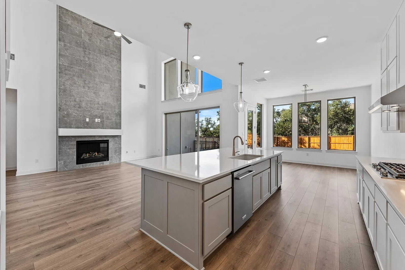 400 Buckaroo DR — photo 3
