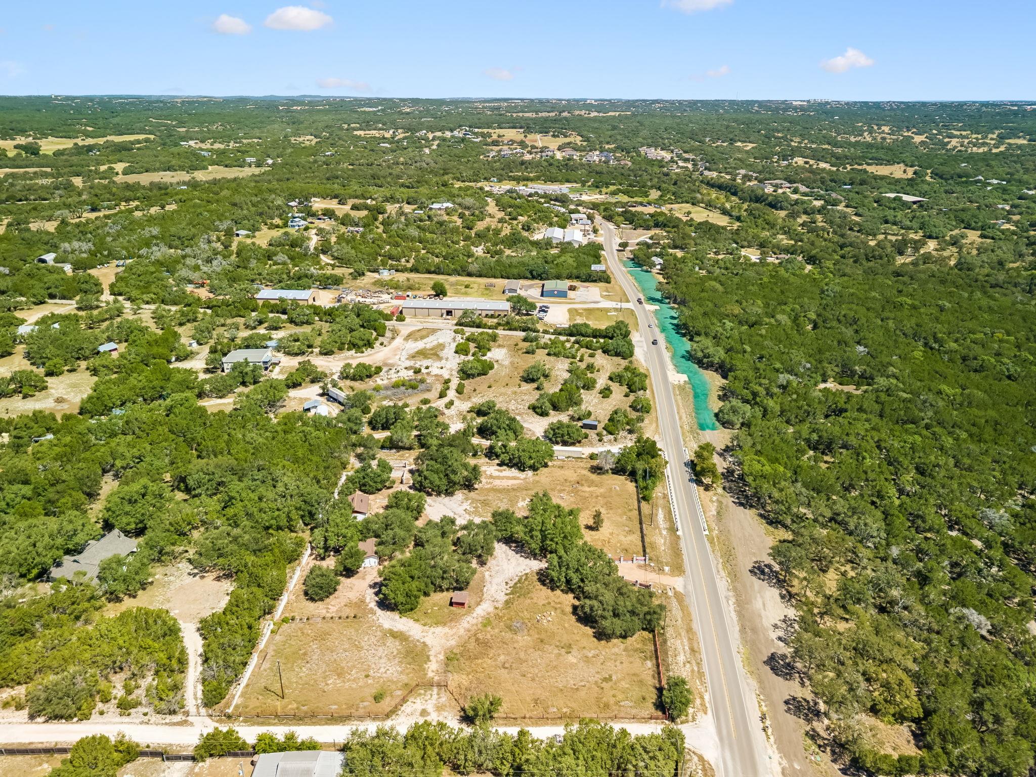 18001 Fm 150 — photo 4