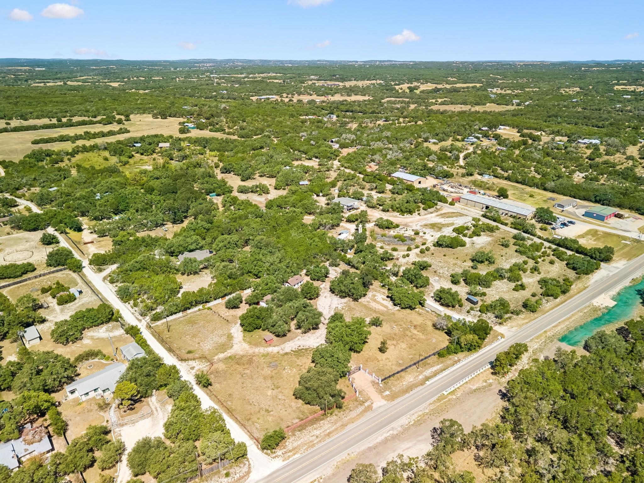 18001 Fm 150 — photo 5