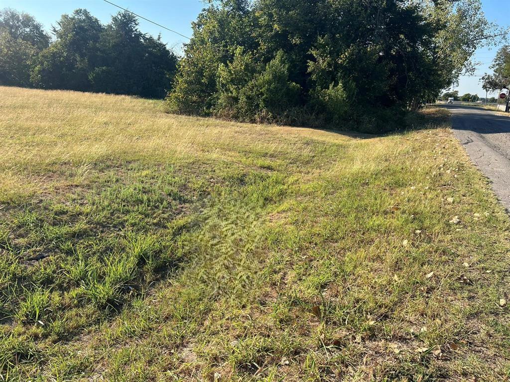 Lot 1 Block 4 W Bell ST