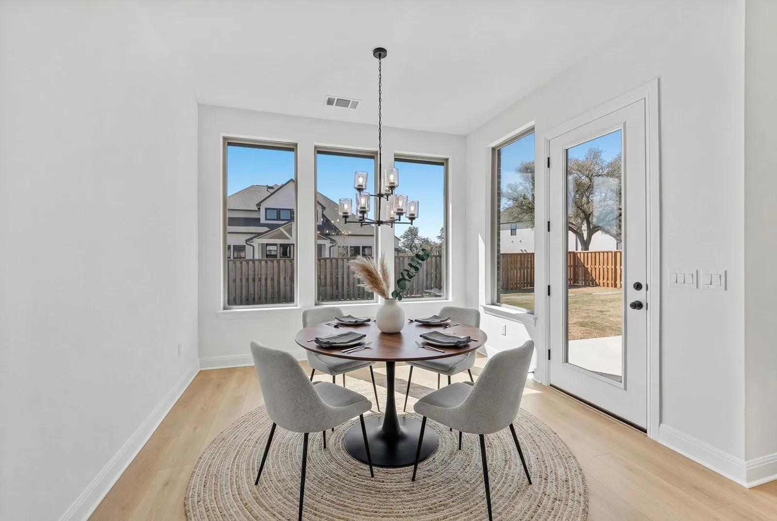 308 Buckaroo DR — photo 4