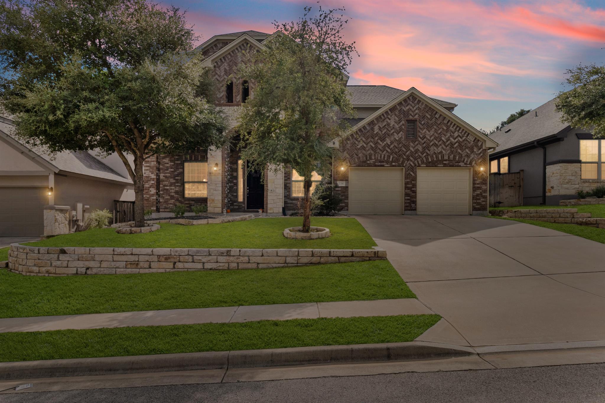 2216 Lookout Knoll DR — photo 3