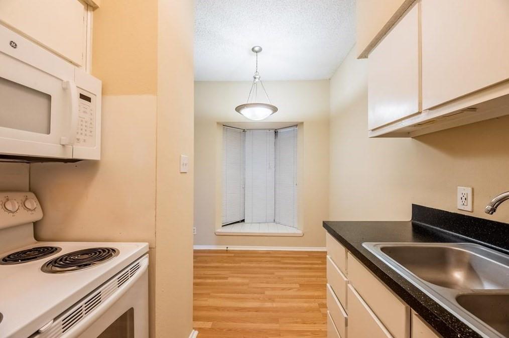 2818 Nueces ST #203 — photo 5