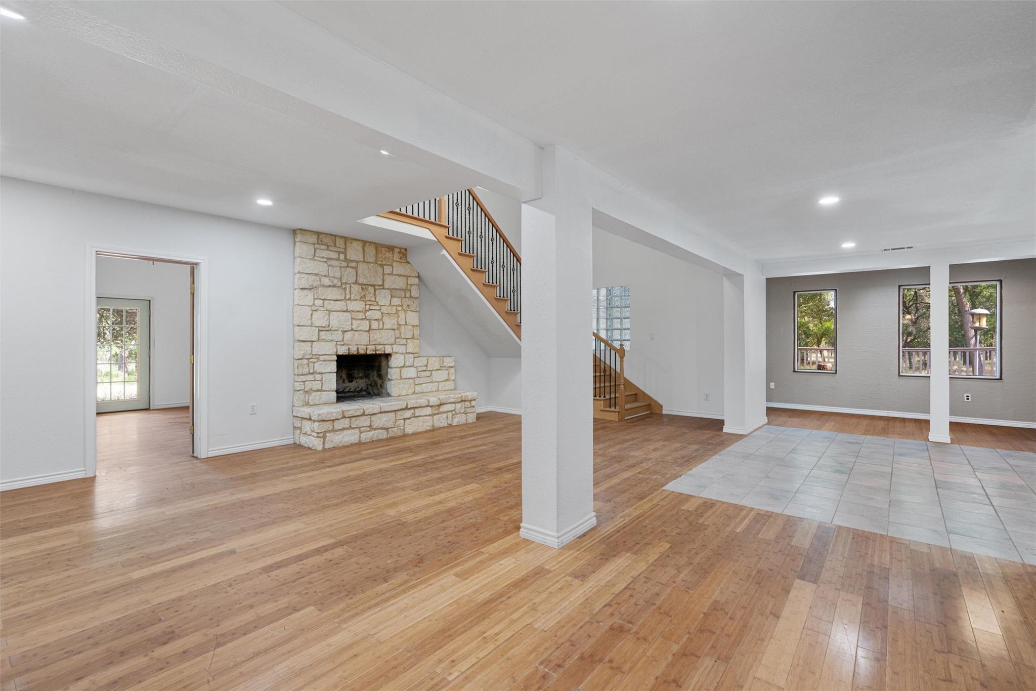 601 Deertrail DR — photo 5