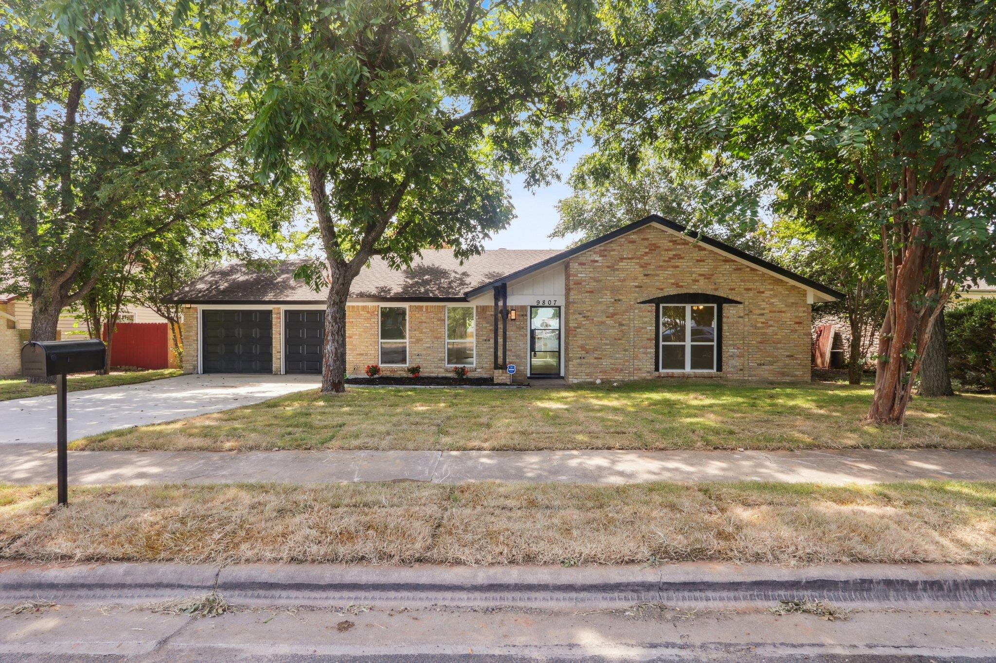 9807 Kendal DR — photo 3
