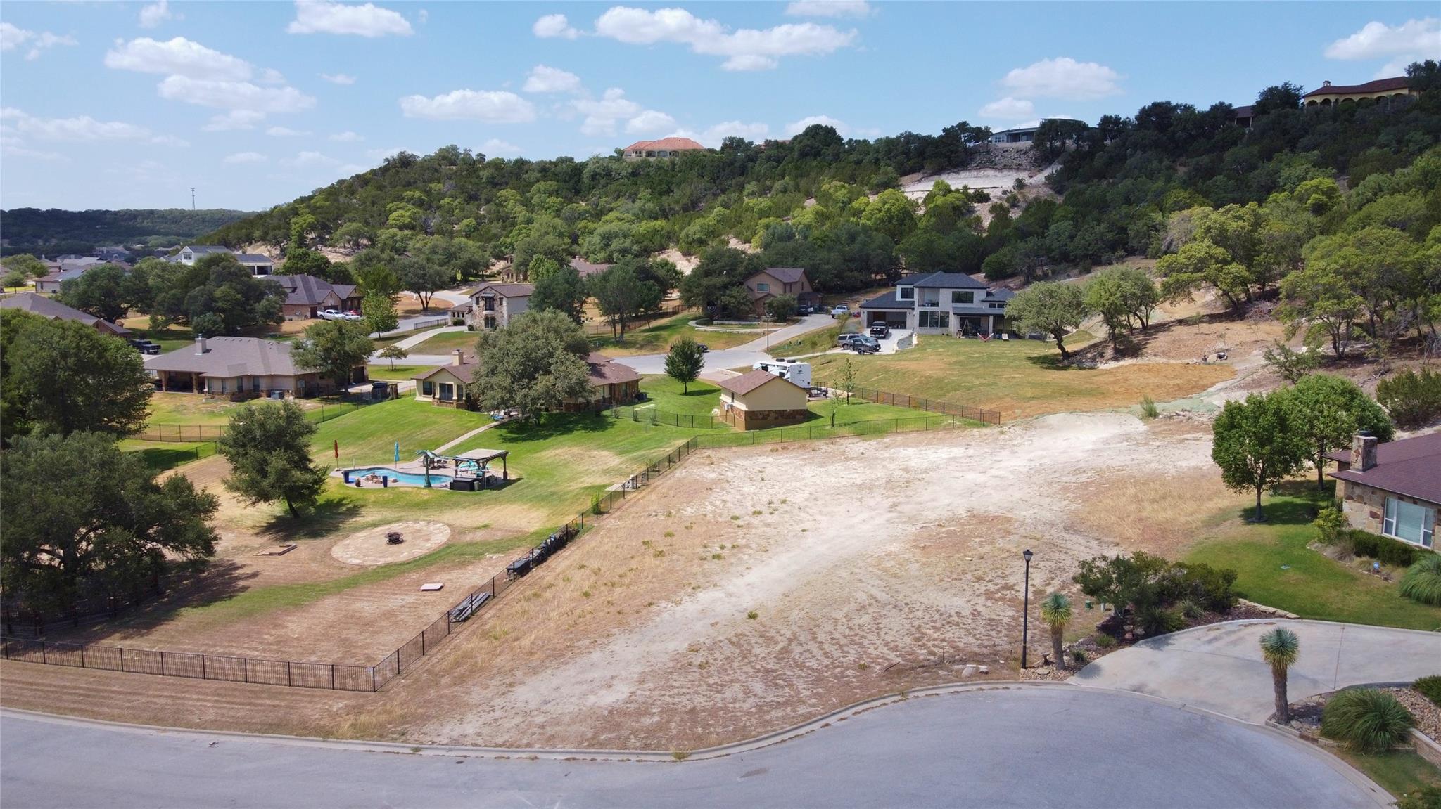 105 Cedar Bluff CT — photo 4