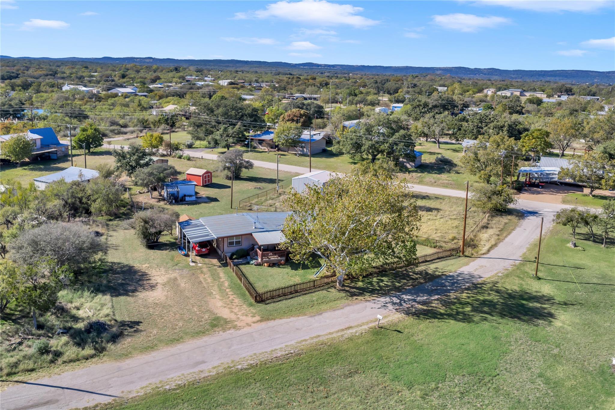 1415 Bee LN — photo 3