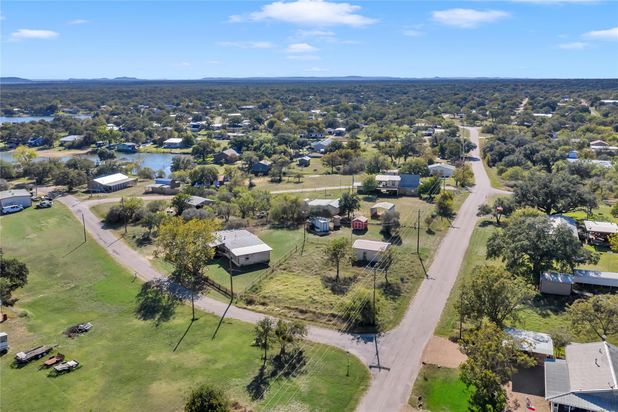 1415 Bee LN — photo 4