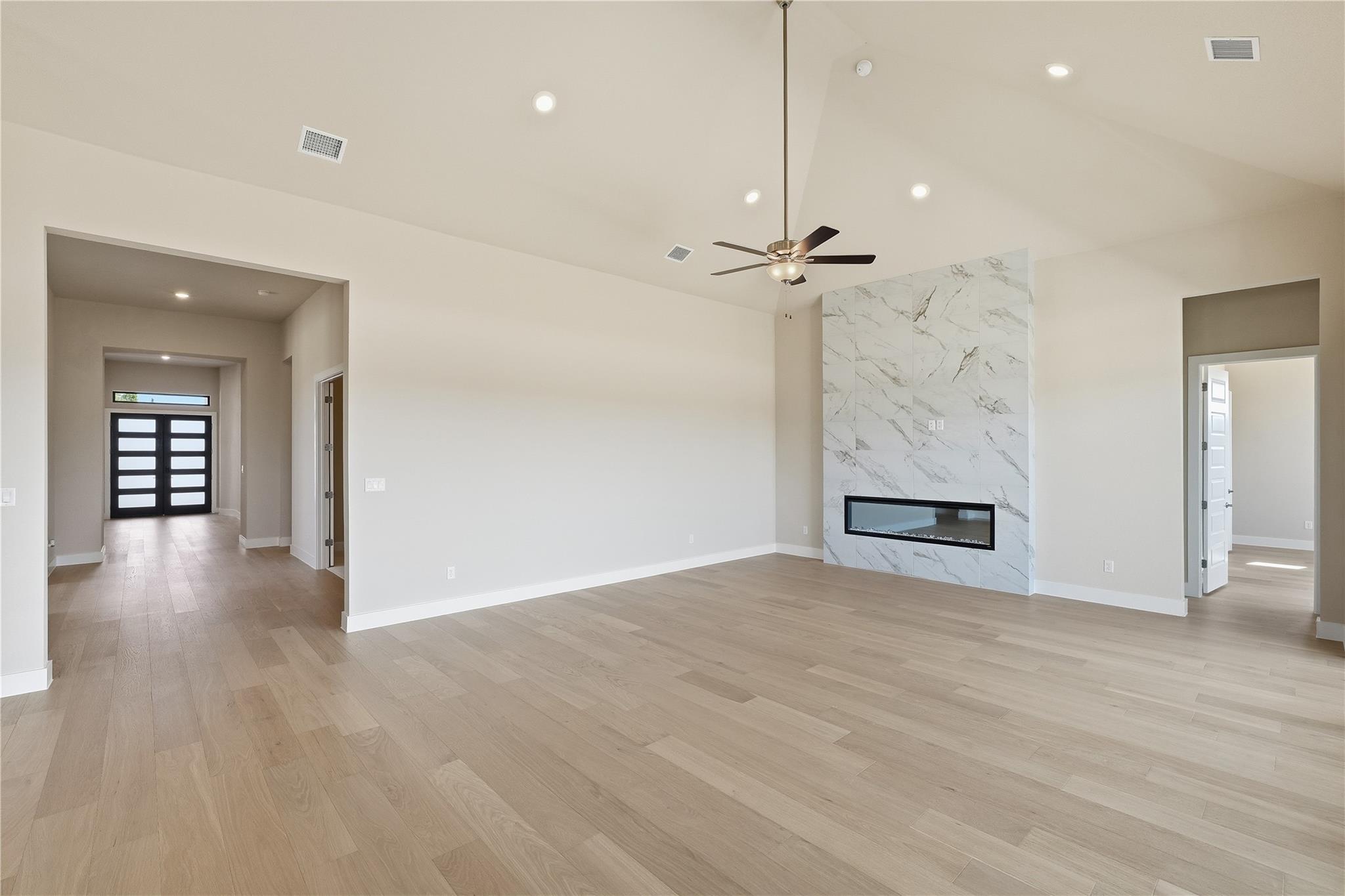 1209 Doelling DR — photo 4